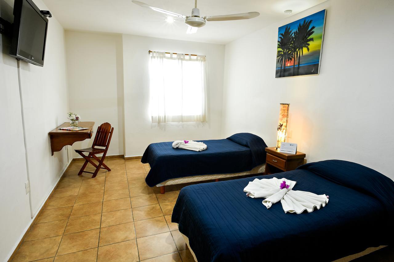 Hotel International House Playa del Carmen Esterno foto